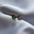 TOPITOS LUNA EN PLATA LEY 925 CON ESMERALDA NATURAL